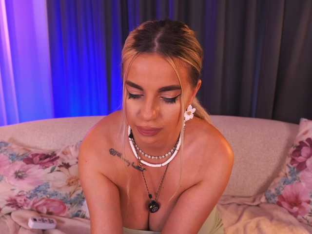 PearlPlenty live webcam show