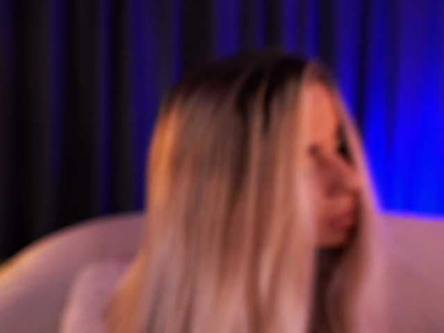 PearlPlenty live cam on BongaCams