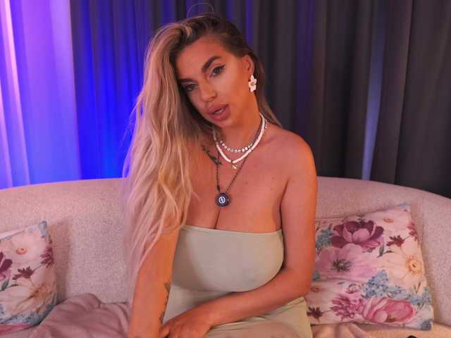 PearlPlenty live webcam show