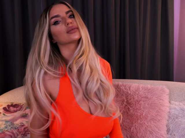 PearlPlenty live cam on BongaCams