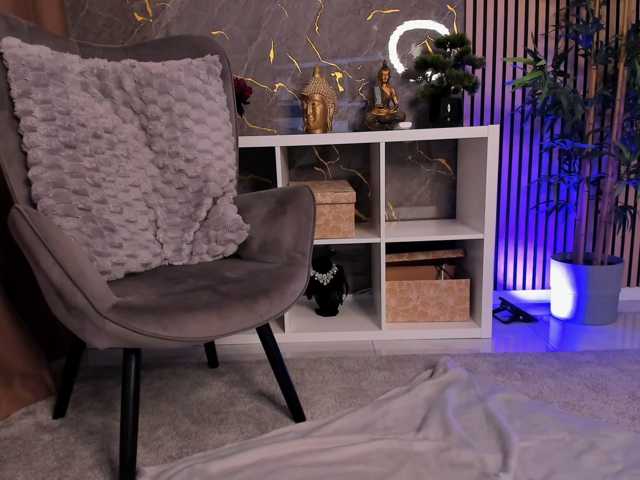 PearlPlenty live cam on BongaCams