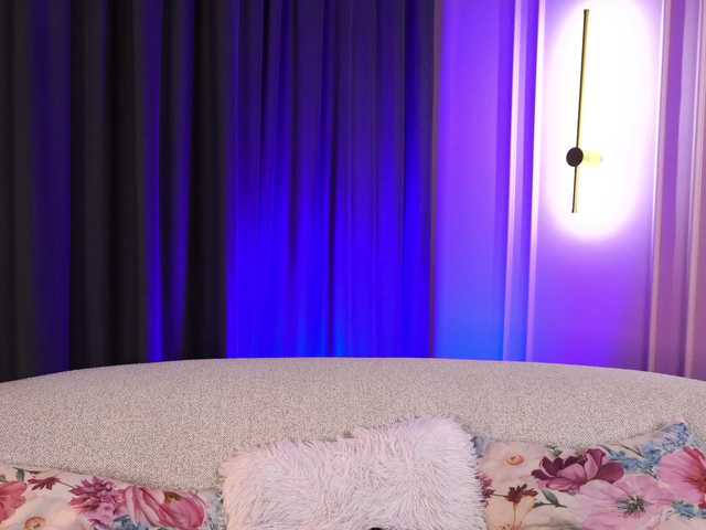 PearlPlenty live cam on BongaCams