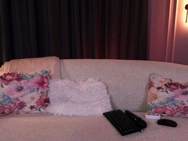 PearlPlenty live cam on BongaCams