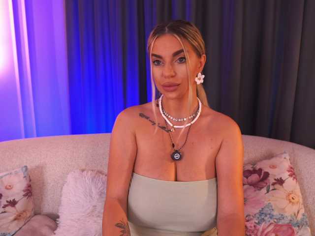 PearlPlenty live cam pe BongaCams