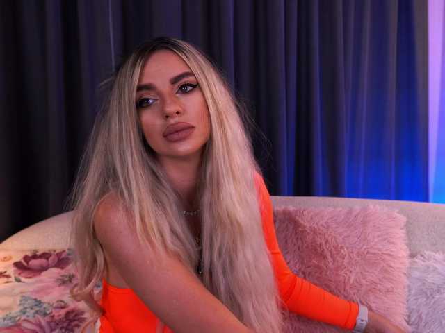 PearlPlenty live cam on BongaCams