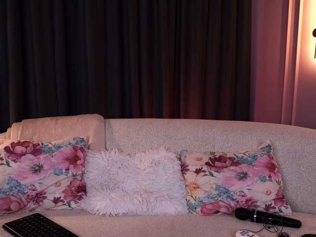 PearlPlenty live cam on BongaCams