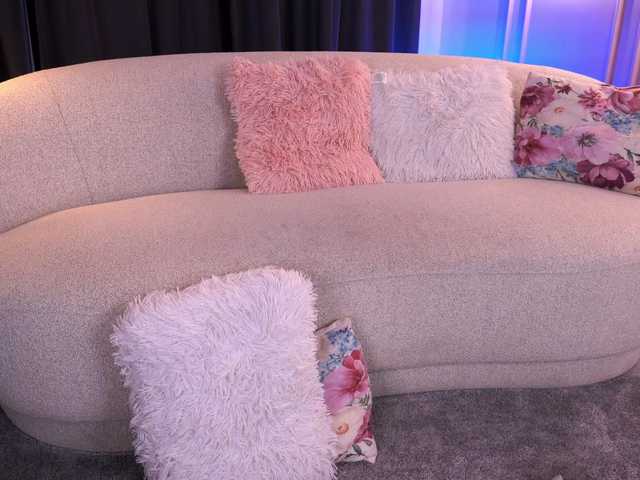 PearlPlenty live cam on BongaCams