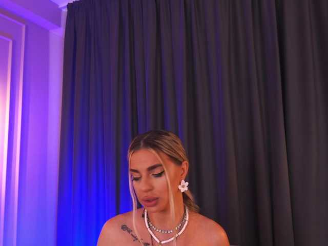 PearlPlenty live webcam show