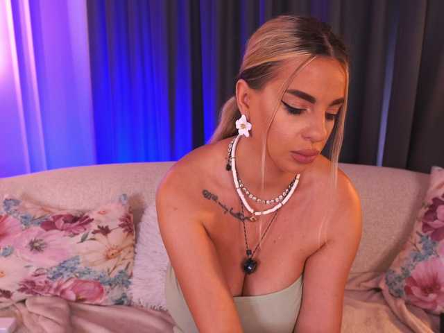PearlPlenty live webcam show