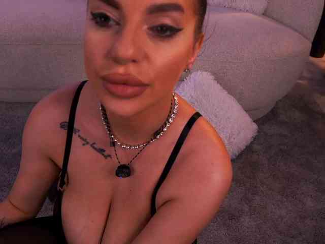 PearlPlenty webcam