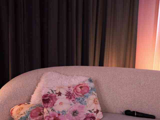 PearlPlenty webcam