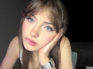 HoodKate Porn Show
