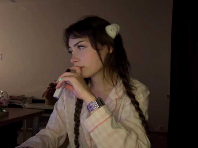 hoodkate cam belle