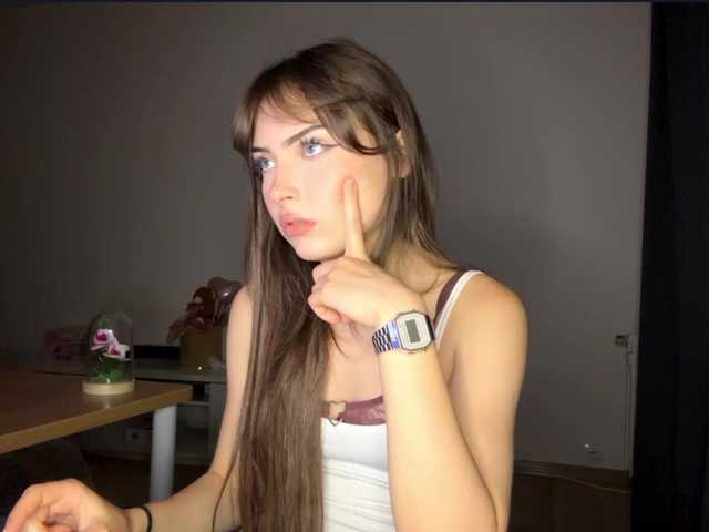 HoodKate live cam on BongaCams