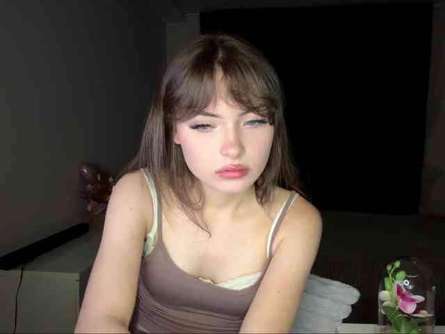 HoodKate webcam