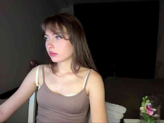 HoodKate webcam