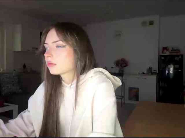 HoodKate webcam