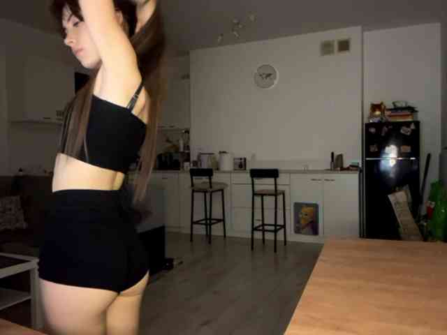HoodKate webcam