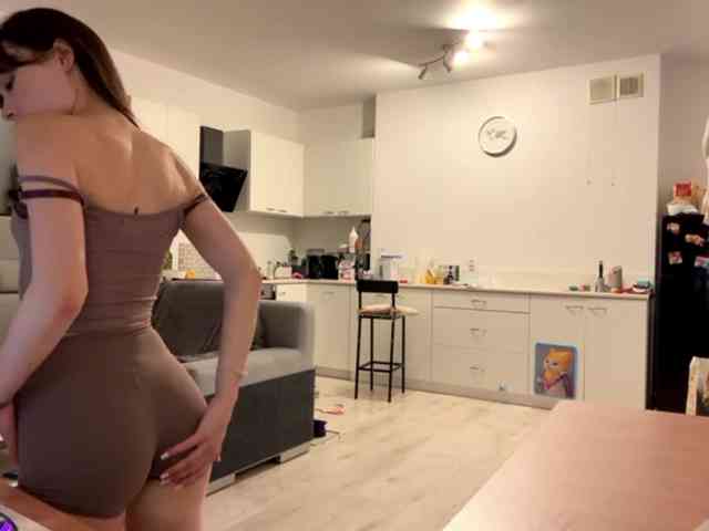 HoodKate webcam