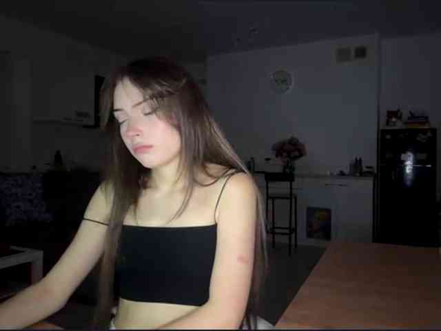 HoodKate webcam