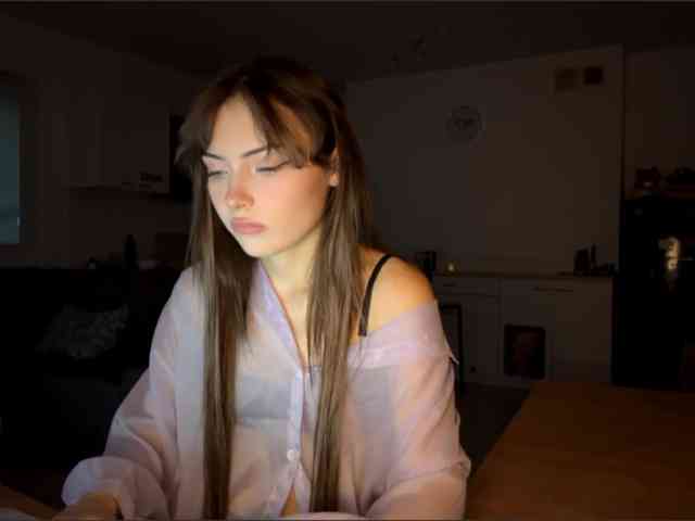 HoodKate webcam