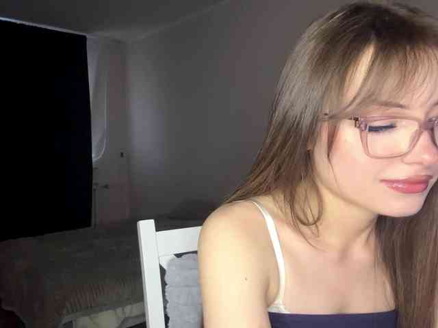 HoodKate webcam
