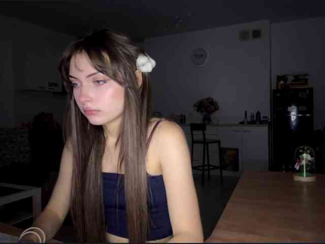 HoodKate webcam