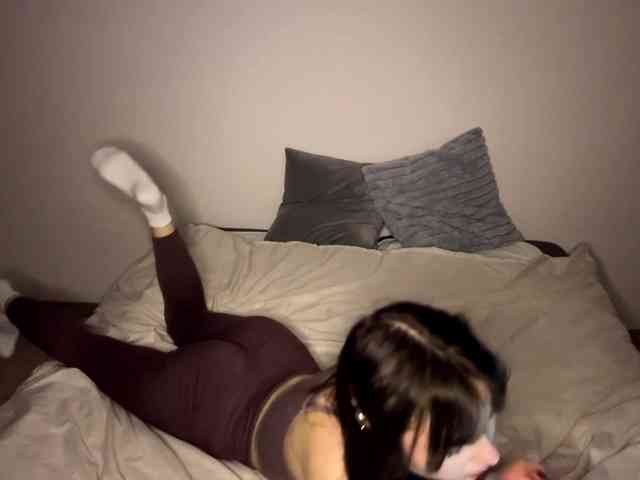 HoodKate webcam