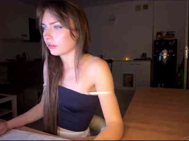 HoodKate webcam