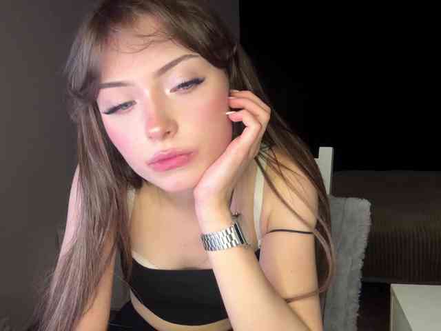 HoodKate webcam