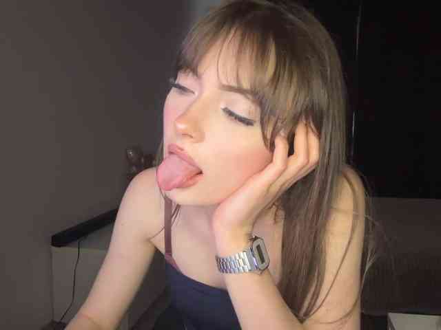 HoodKate webcam