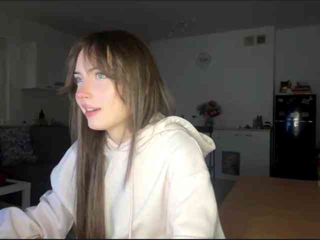HoodKate webcam
