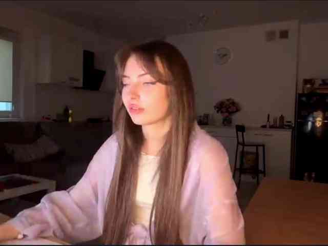 HoodKate webcam