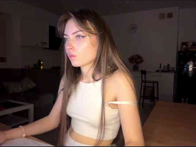 HoodKate webcam