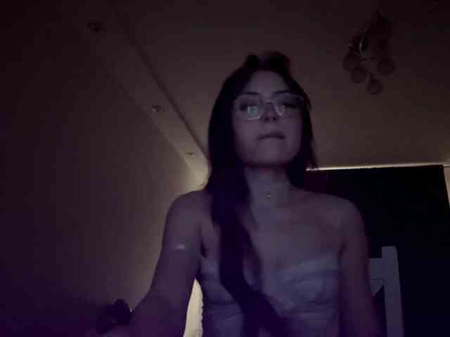 HoodKate webcam