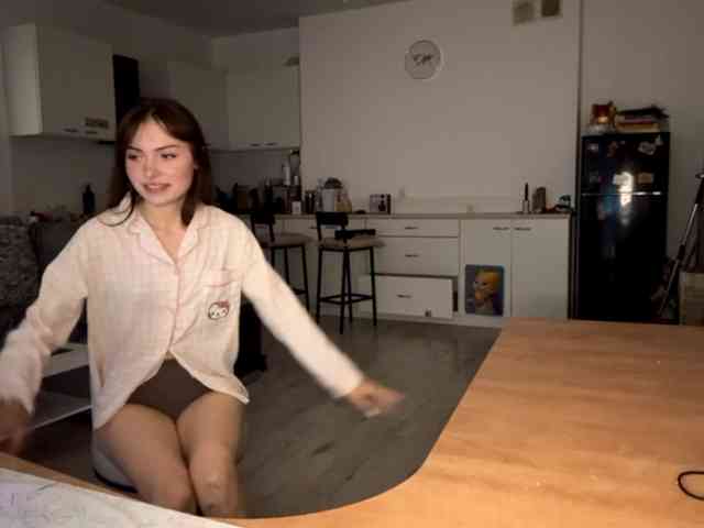 HoodKate webcam