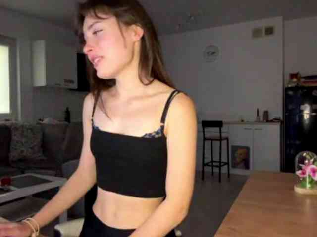 HoodKate webcam