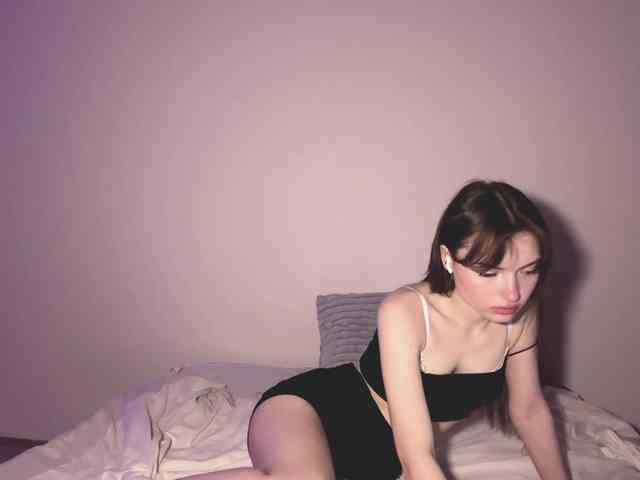 HoodKate webcam