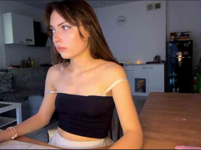 HoodKate webcam