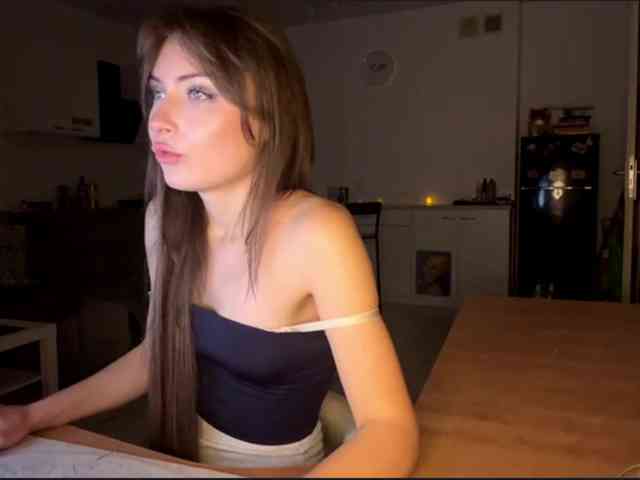 HoodKate webcam