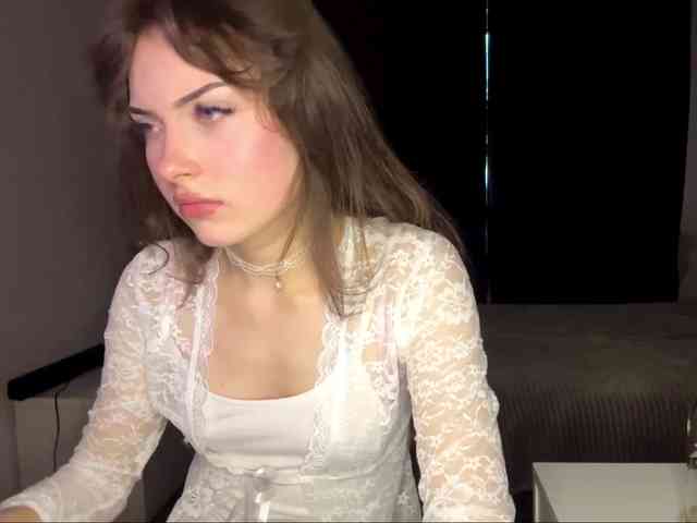 HoodKate webcam
