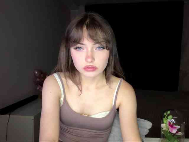 HoodKate webcam