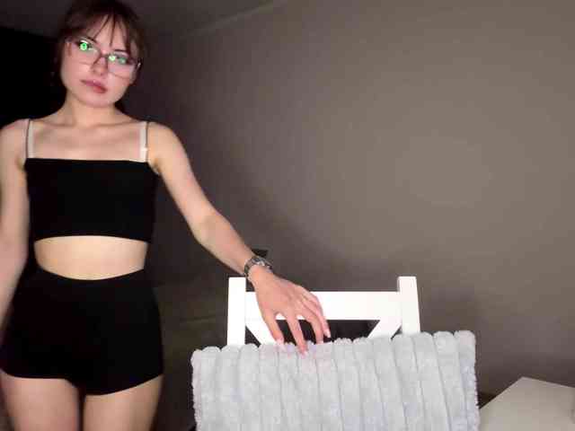 HoodKate webcam