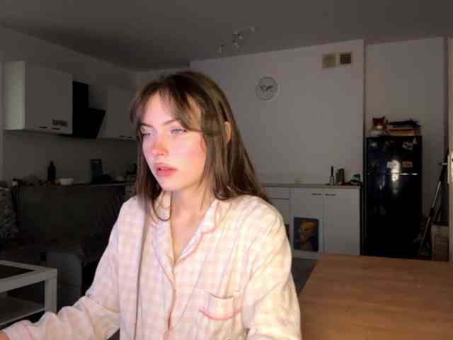 HoodKate webcam