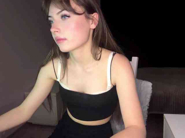 HoodKate webcam