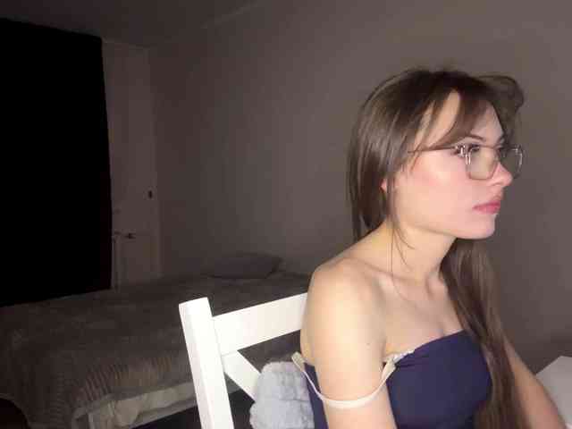 HoodKate webcam