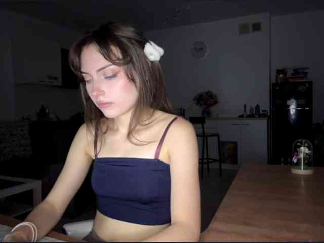 HoodKate webcam