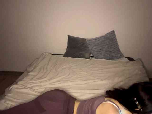 HoodKate webcam