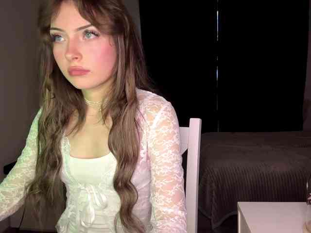 HoodKate webcam
