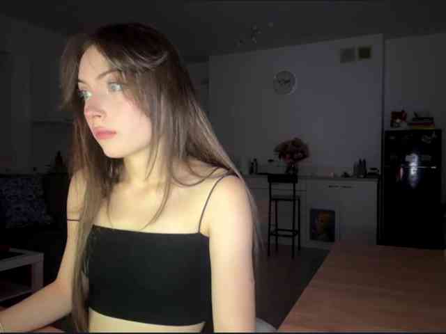 HoodKate webcam